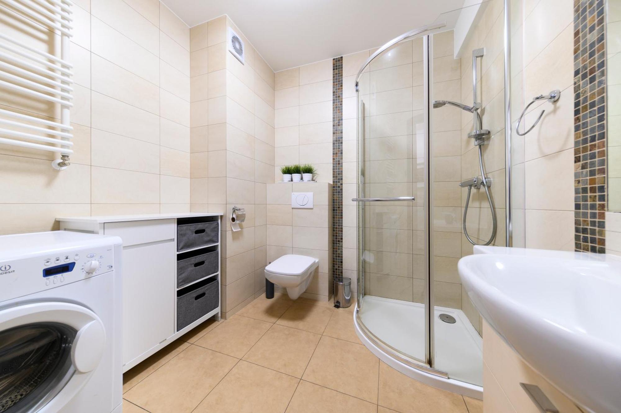 Апартаменти Sunny Bliss Polanki Klonowa, 350m Beach, Pool, Sauna, Gym Колобжег
