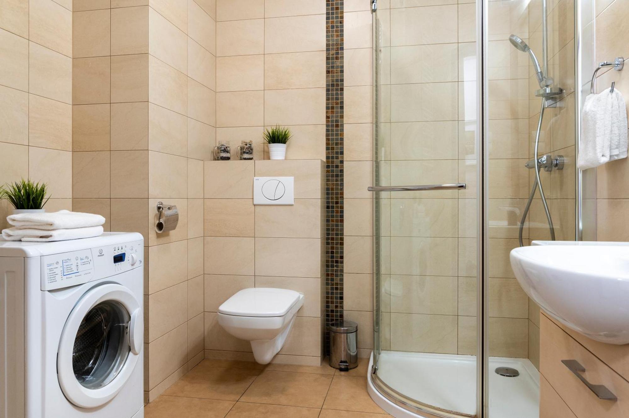 Апартаменти Sunny Bliss Polanki Klonowa, 350m Beach, Pool, Sauna, Gym