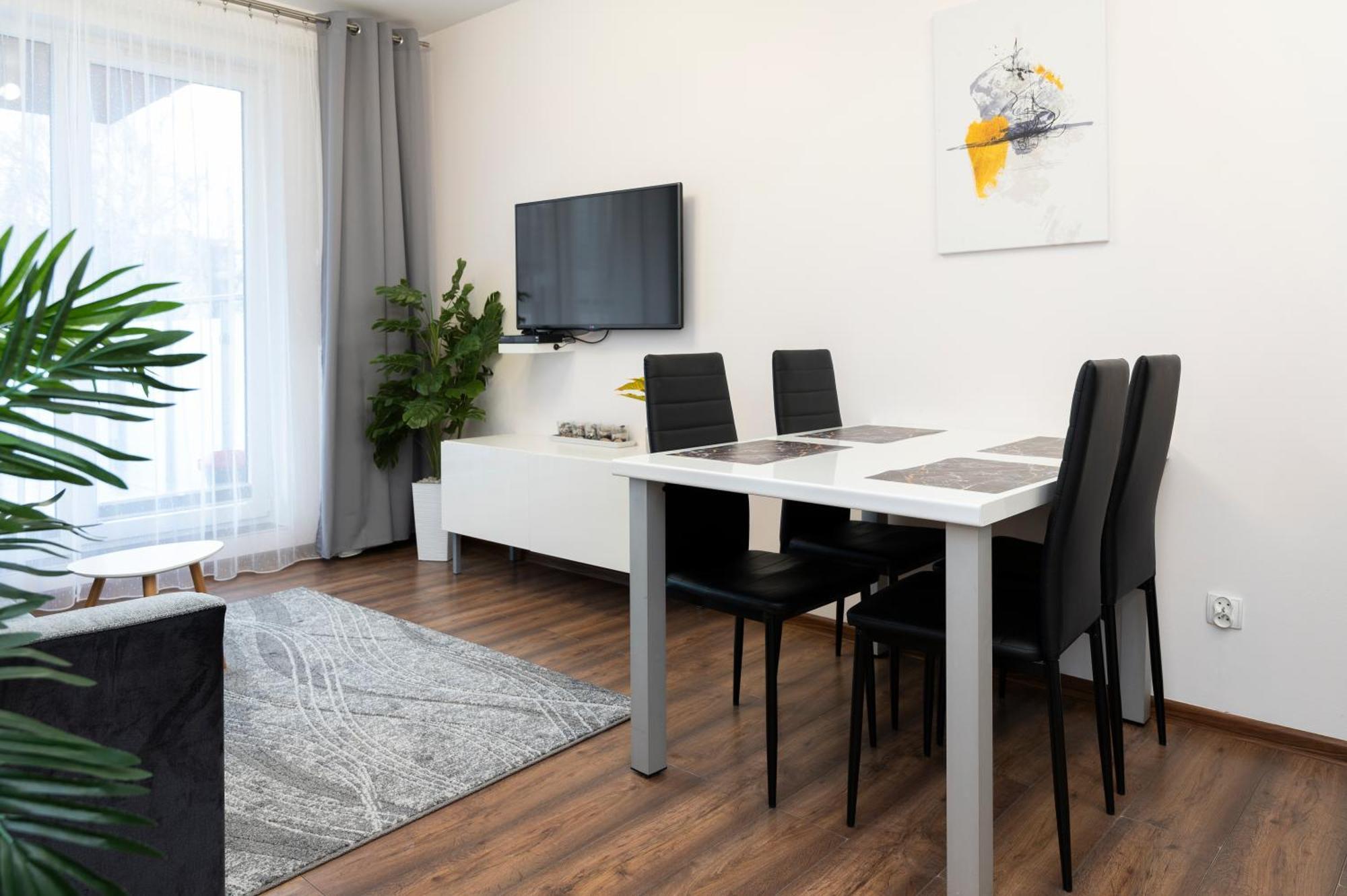 Sunny Bliss Polanki Klonowa, 350m Beach, Pool, Sauna, Gym Appartamento
